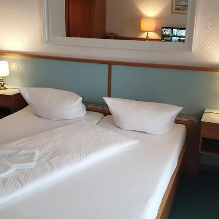 Hotel Nuembrecht מלון נומברכט